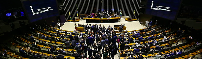Desarranjo partidário: a elite brasileira terceirizou o serviço sujo