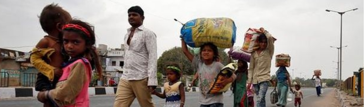 Coronavírus provoca marchas de trabalhadores migrantes de volta às aldeias na Índia
