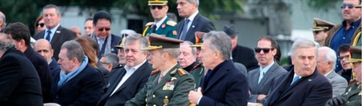 O que o presidente e ex-vendedor de armas Mauricio Macri quer dos militares argentinos?
