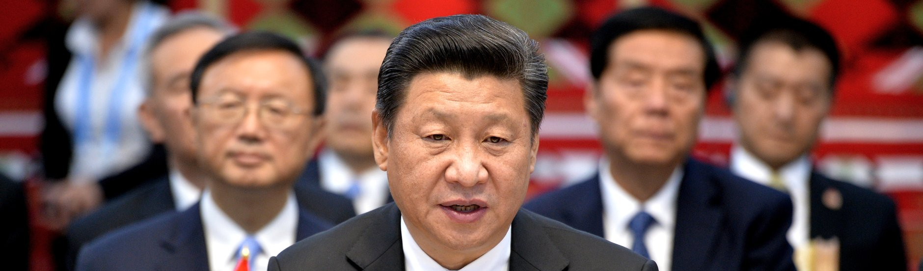 Xi Jinping pede aos BRICS maior cooperação pela paz e oposição a confronto entre blocos