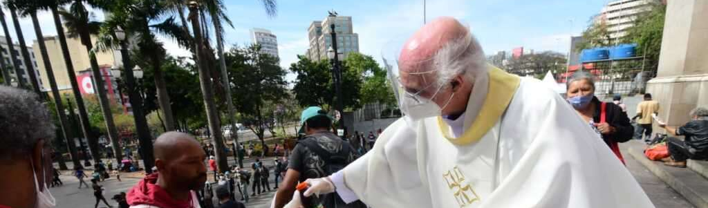 “Acompanhei situações de tortura das mais terríveis”, diz padre Júlio sobre vida nas ruas