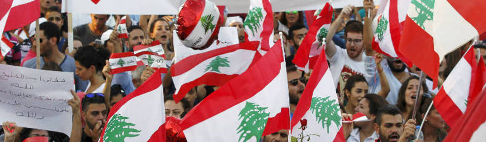 Sob efeitos da pandemia, crise econômica e política fortalece onda de protestos no Líbano