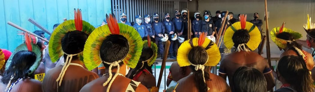 Povos indígenas de todo Brasil se manifestam contra PL que abre terras indígenas para exploração econômica
