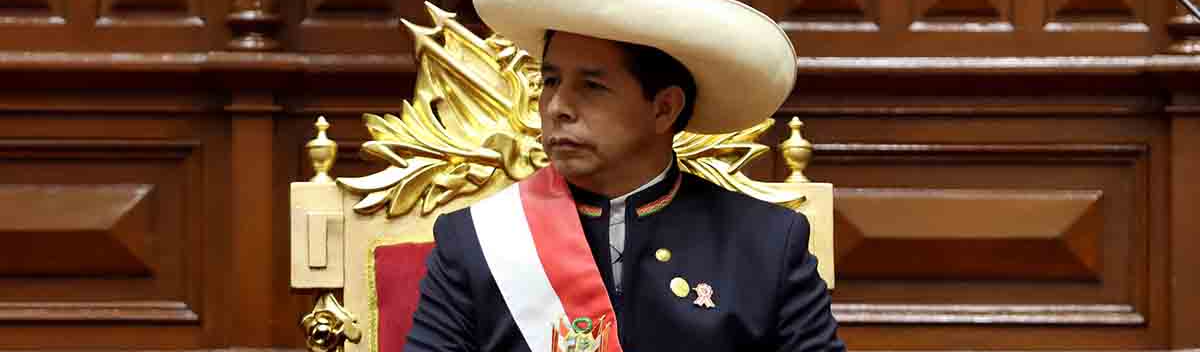 Traição, suspenção, vacância: como ultradireita peruana manobra Constituição contra Castillo