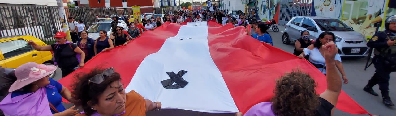 Peru: reprimidos por militares, atos por Castillo ganham força e advertem: "não nos subestime"
