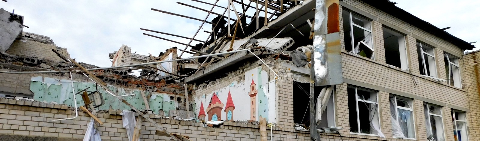 EXCLUSIVO: Um dia em meio à guerra na Ucrânia: bombas, destruição e silêncio