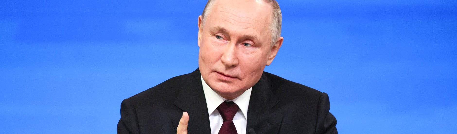 Putin: Dolarização de Milei é perda de soberania e séria ameaça socioeconômica