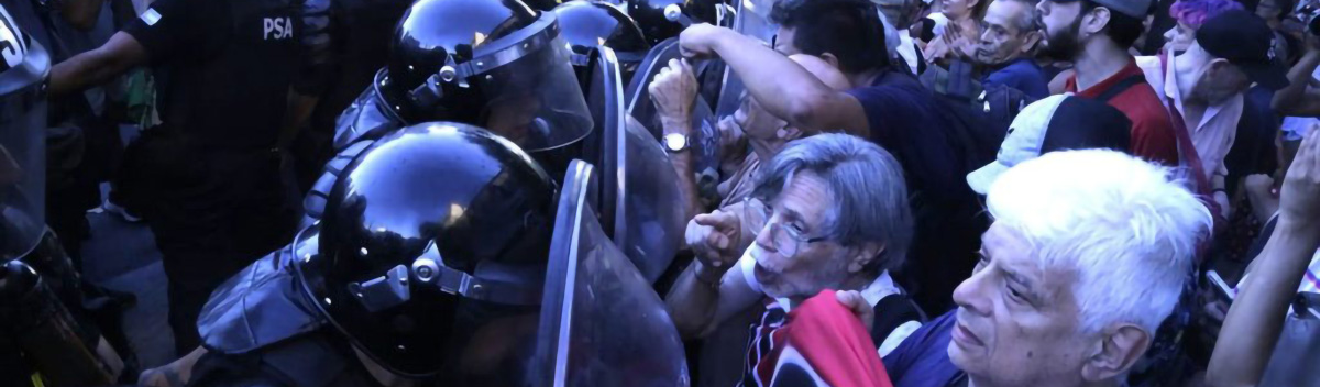 Repressão na Argentina de Milei: liberdade de expressão é relativa na “democracia neoliberal”