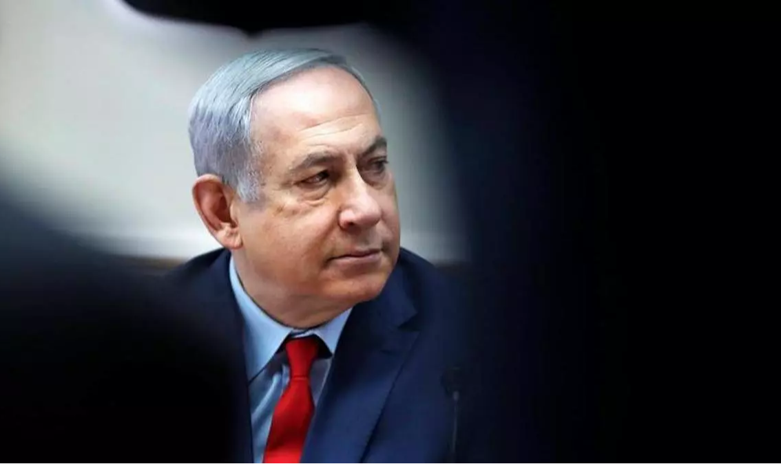 Primeiro-ministro de Israel prometeu aos israelenses uma “vitória total” sobre o Hamas e uma ofensiva terrestre na última cidade do sul de Gaza