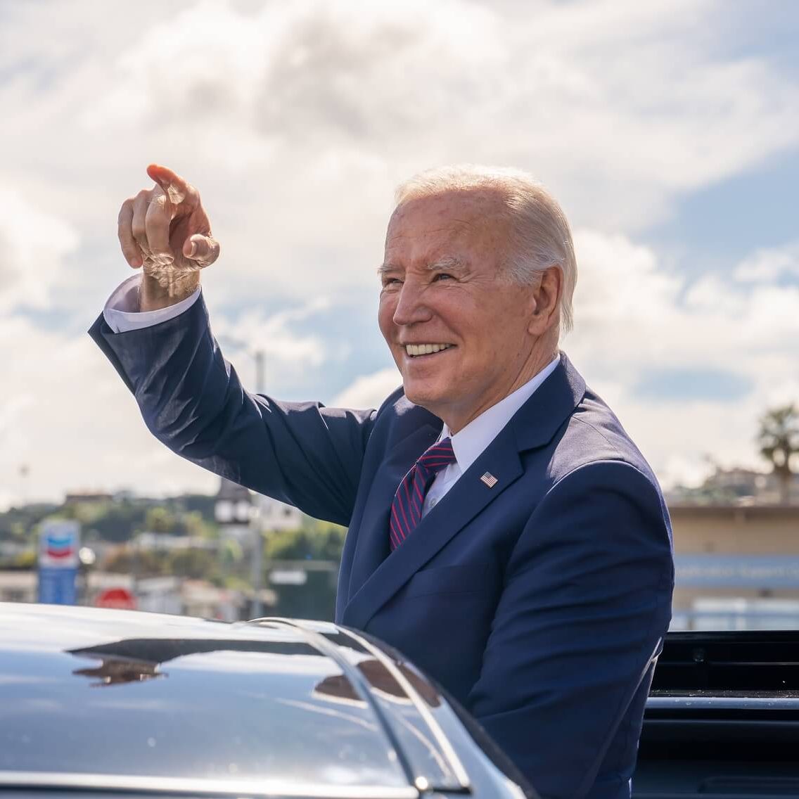 Manobra eleitoral: Biden entre no jogo de Trump ao proibir asilo a indocumentados