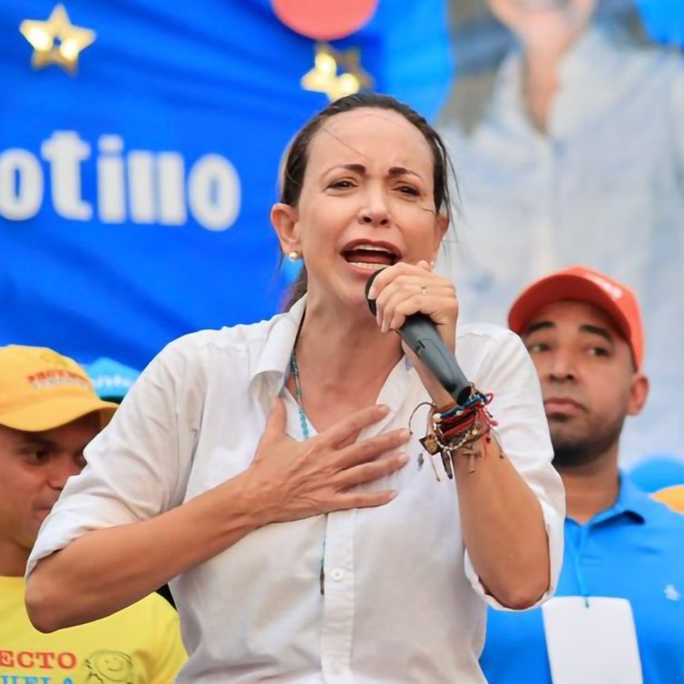 Desarticulação, golpismo, ataques ao chavismo: 10 erros-chave de Corina Machado na Venezuela