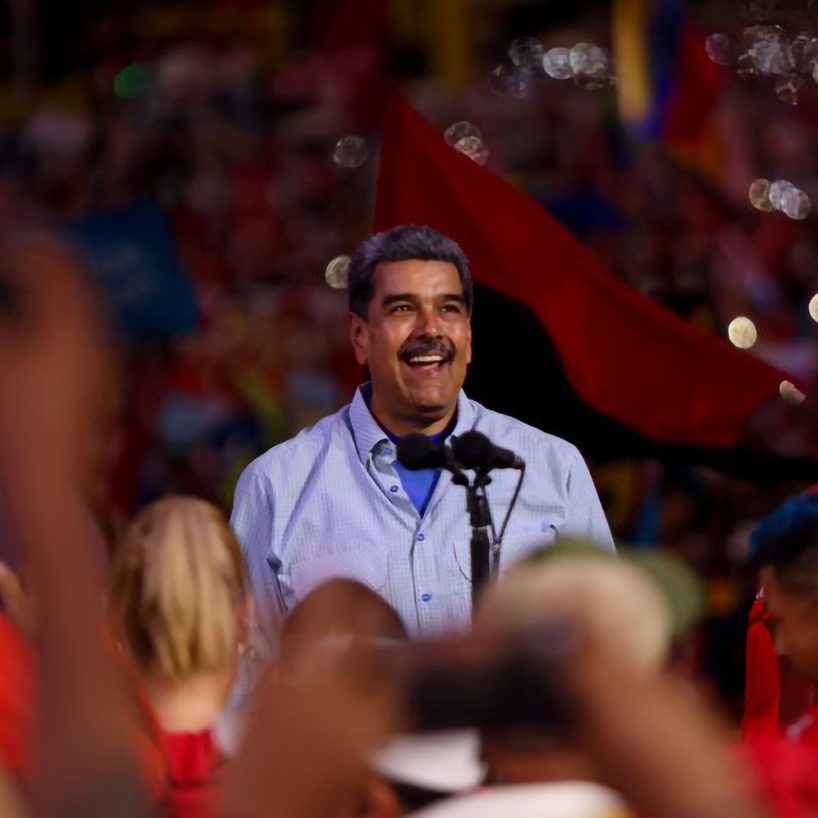 Maduro encerra campanha com “mar de gente” e anúncio de diálogo nacional para 29/07