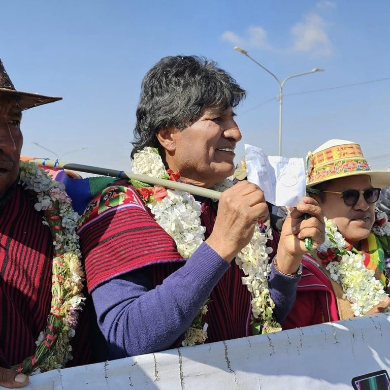 Bolívia - com marcha a La Paz, Evo derruba mitos e sai fortalecido, afirma cientista política