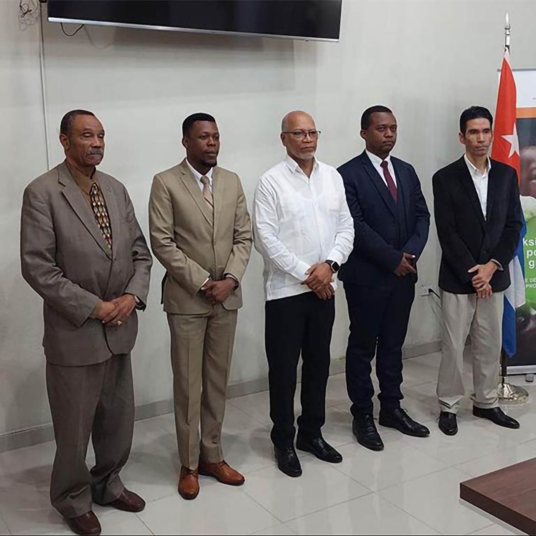 Exemplo de cooperação Sul-Sul: estudantes e médicos do Haiti viajam à Cuba para especialização