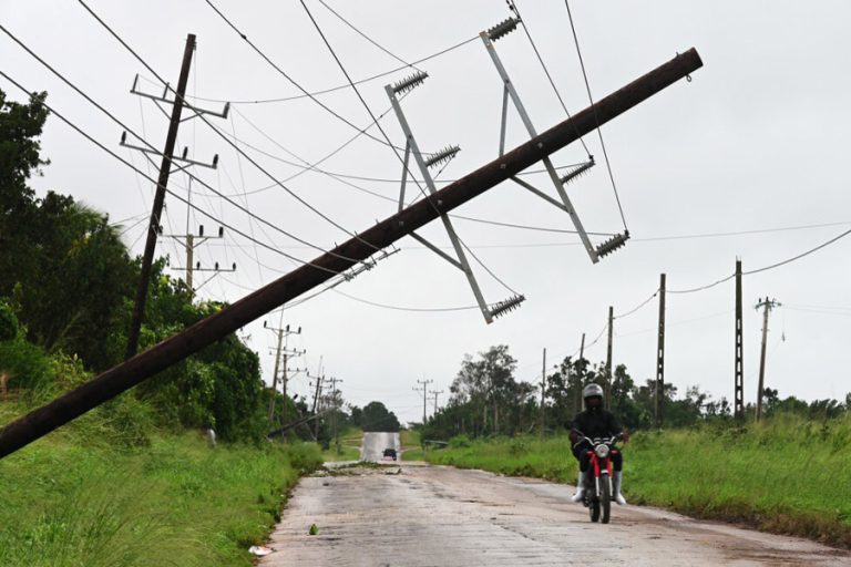 Cuba luta para se recuperar após ciclone, furacão e terremotos; entenda situação na ilha (4)