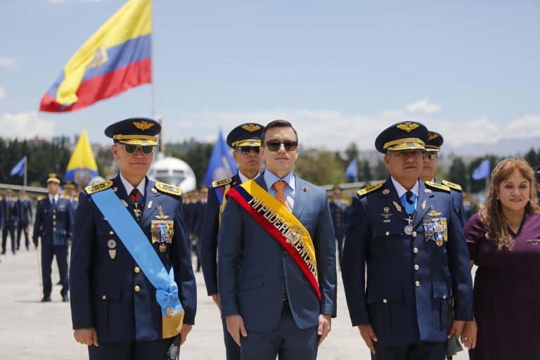 Violência, fome e desemprego disparam no Equador, mas foco de Noboa é instalar base dos EUA