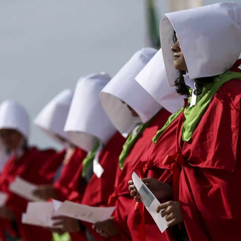 Aborto, pobreza e mão de obra barata uma lógica vital ao capitalismo