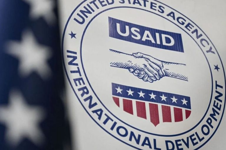 Relatório que questiona urnas eletrônicas do Brasil tem patrocínio de Soros e Usaid