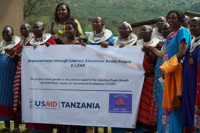 maasai-women-at-usaid-literacy-event-6595762119-6a4024